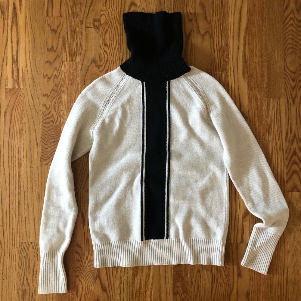 Theory sweater. Worn only twice.